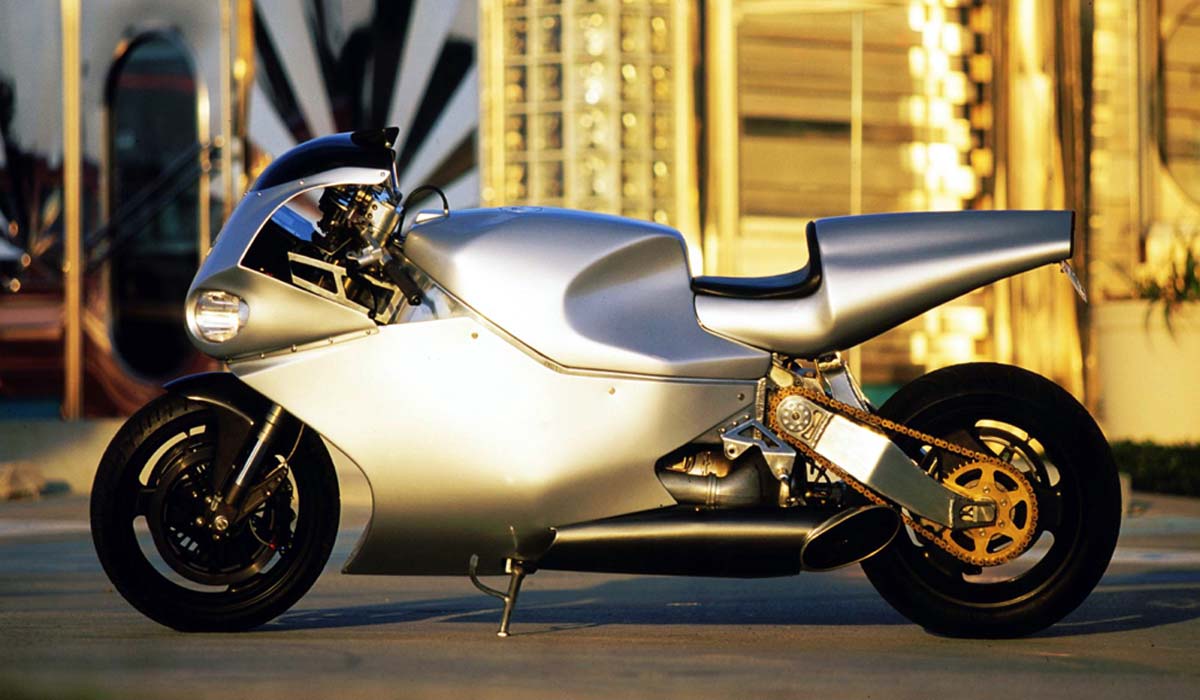 MTT Turbine Streetfighter 2025
