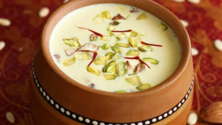 क्या आप जानते हैं? छाछ से पेट की हर समस्या का आसान हल!