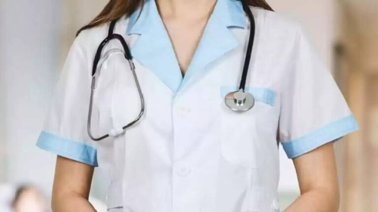 AIIMS में बंपर भर्ती! 10वीं पास से ग्रेजुएट तक के लिए 2300+ पद खाली, ऐसे करें अप्लाई