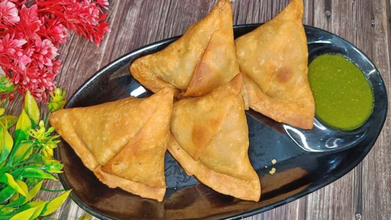 समोसा खाने के नुकसान जानकर हैरान रह जाएंगे आप!