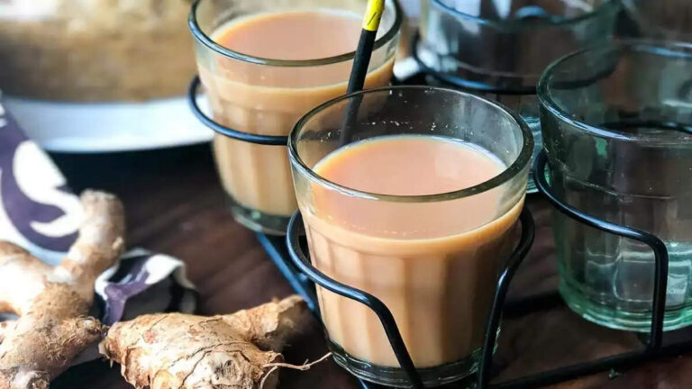 क्या आप भी चाय को ज़्यादा देर तक उबालते हैं? जानिए इस आदत के गंभीर नुकसान